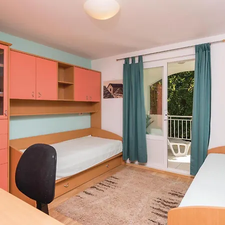 Trstenicka Vi Apartment